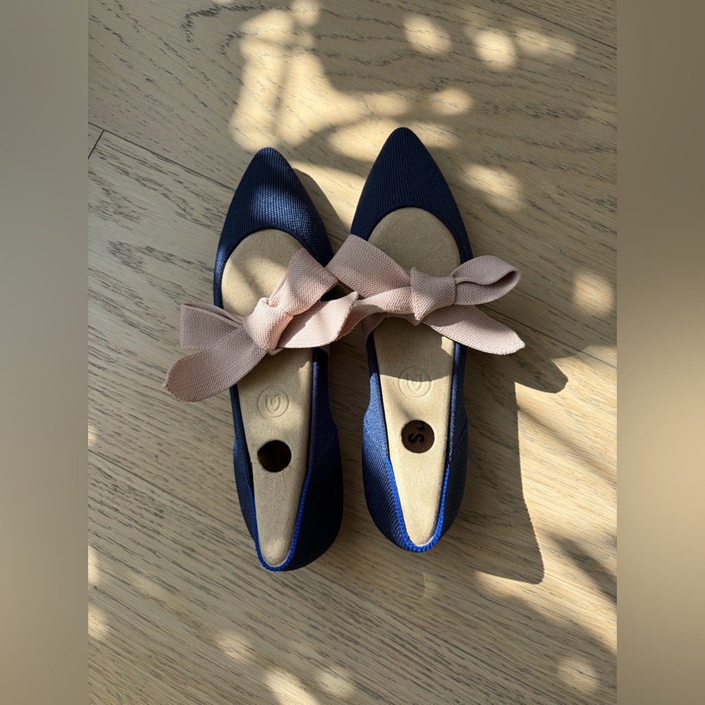 Rothy’s The Ribbon Flat Navy Size 6.5 New in Box